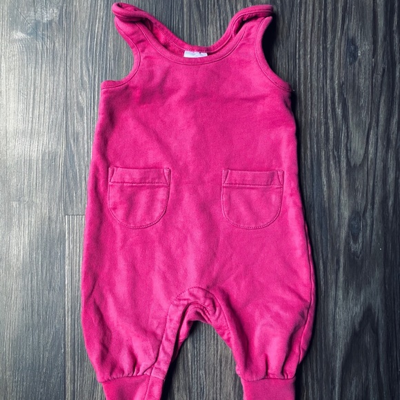 Hanna Andersson Other - Hanna Andersson Bright Basics Romper